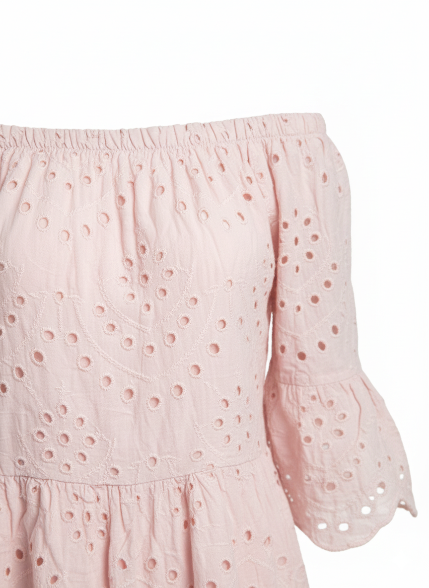 Vestido troquelado rosa