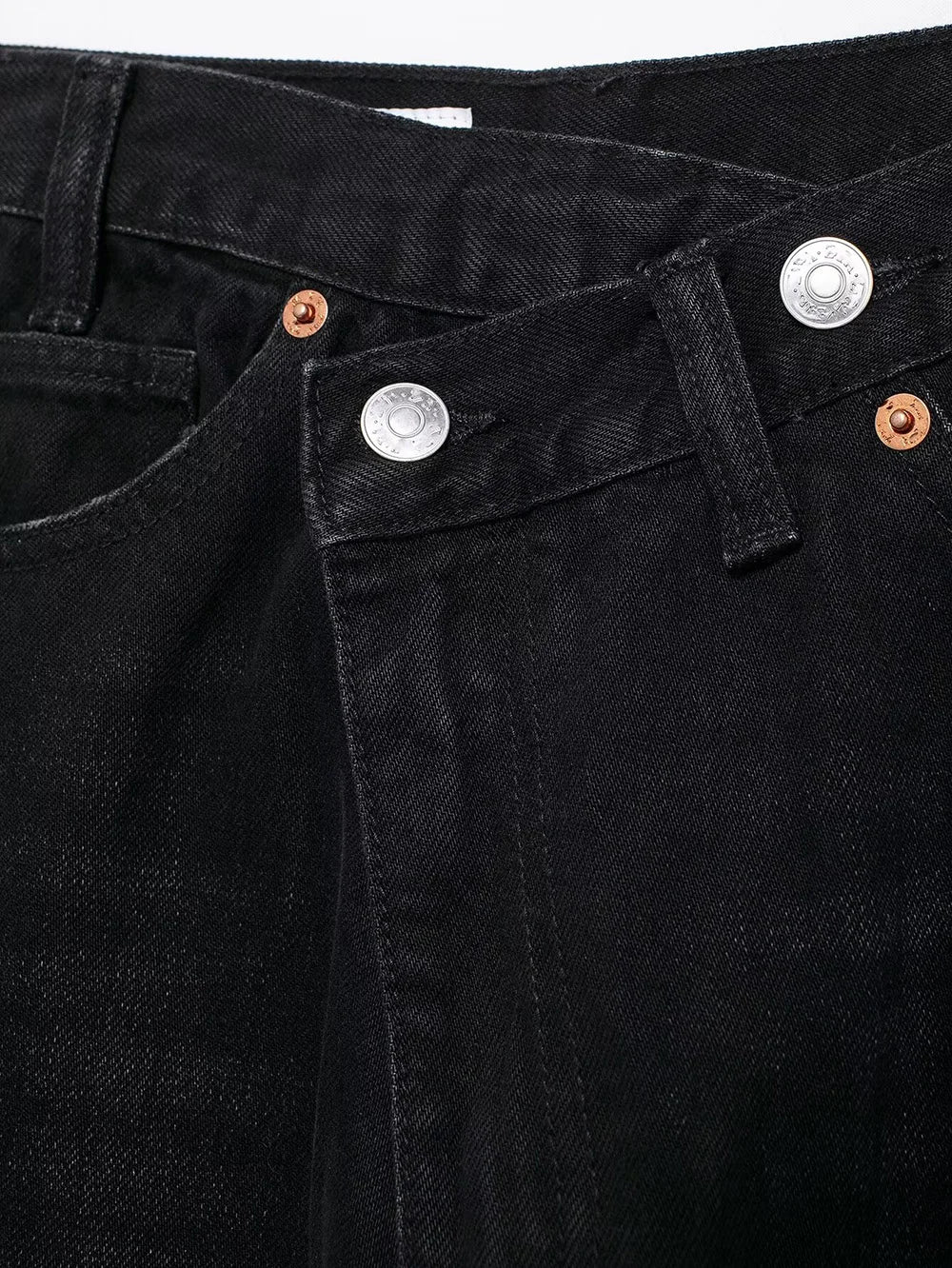 Jean asimétrico ancho