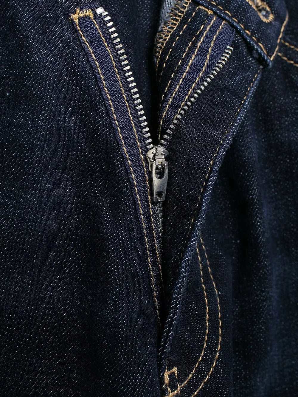 Jean asimétrico ancho