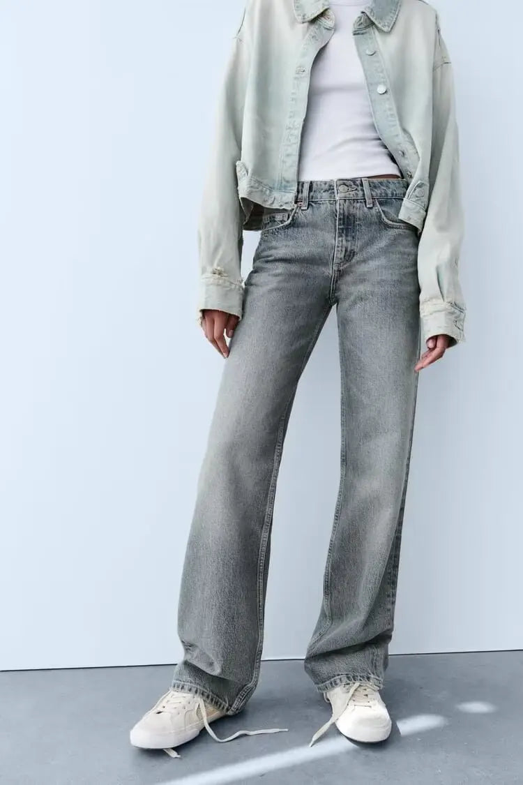Jeans straight cintura alta