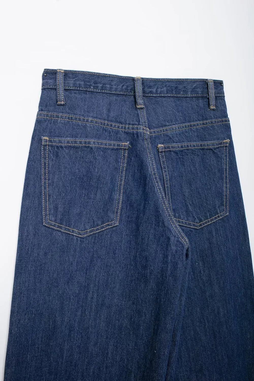 Jean asimétrico ancho